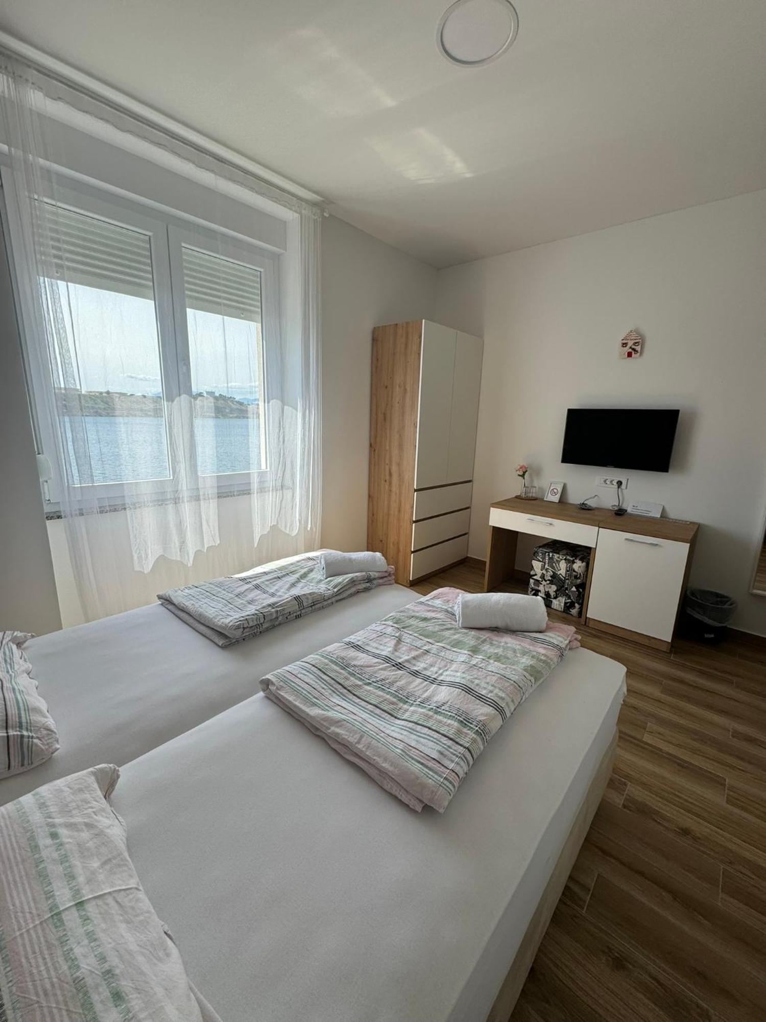 Villa Lovorka By Villa Eva Omisalj Room photo